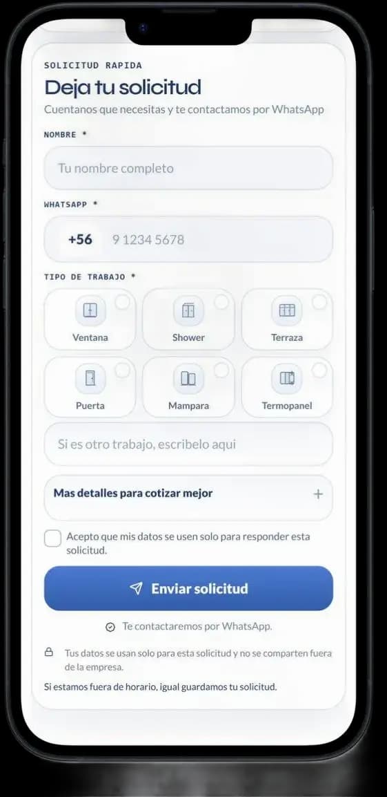 Formulario público donde el cliente solicita cotización de vidrios y aluminio